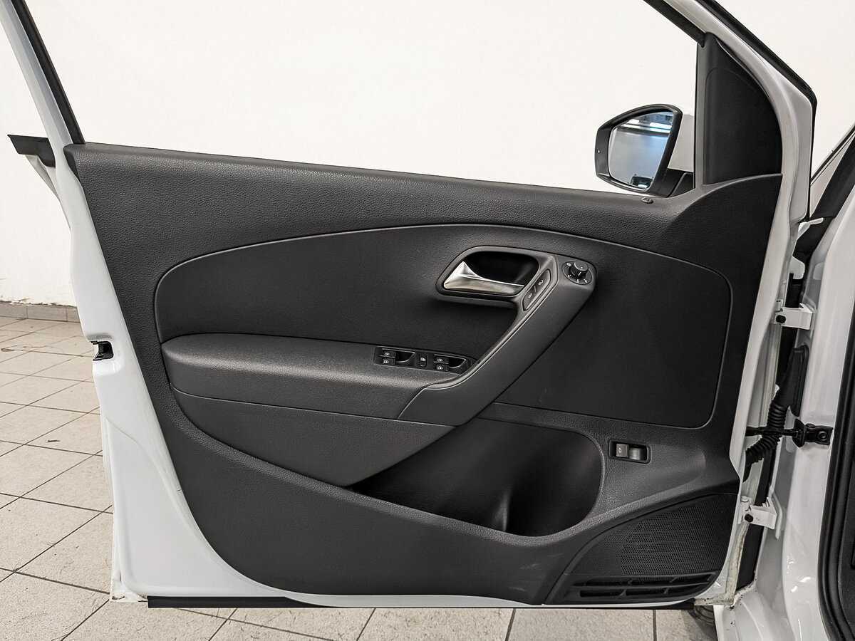 Volkswagen Polo, 2018 - Фото №18