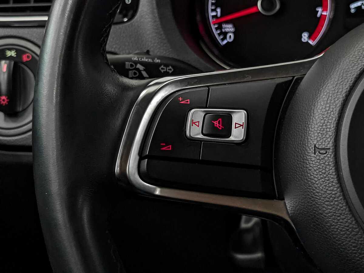 Volkswagen Polo, 2018 - Фото №27