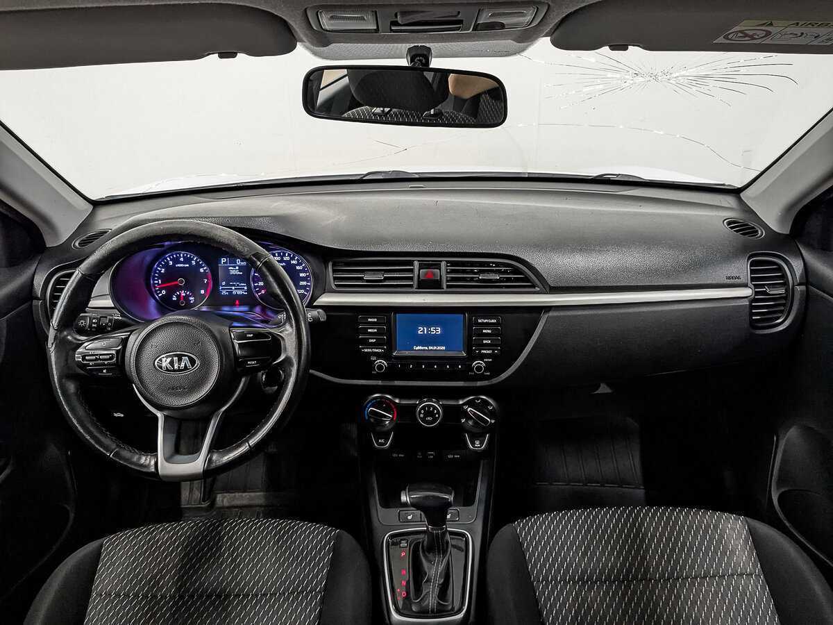 Kia Rio X-Line, 2020 - Фото №12