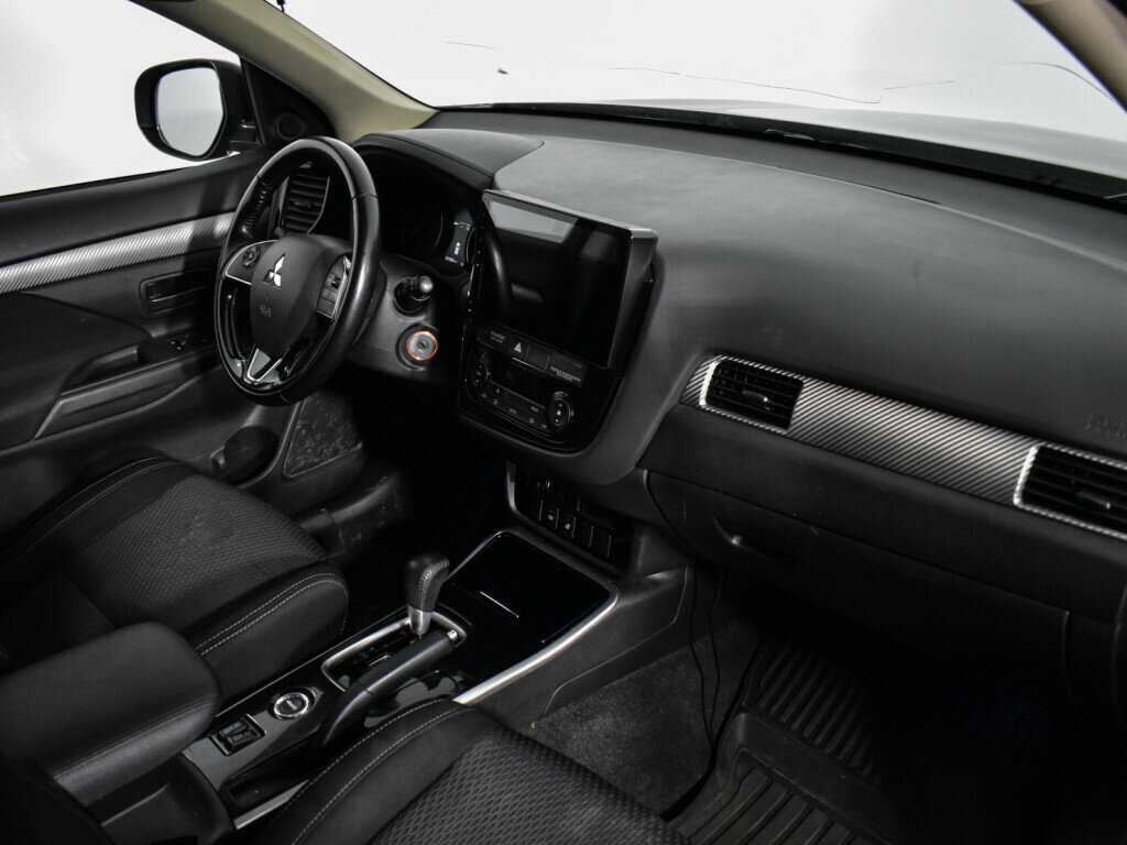 Mitsubishi Outlander, 2017 - Фото №12