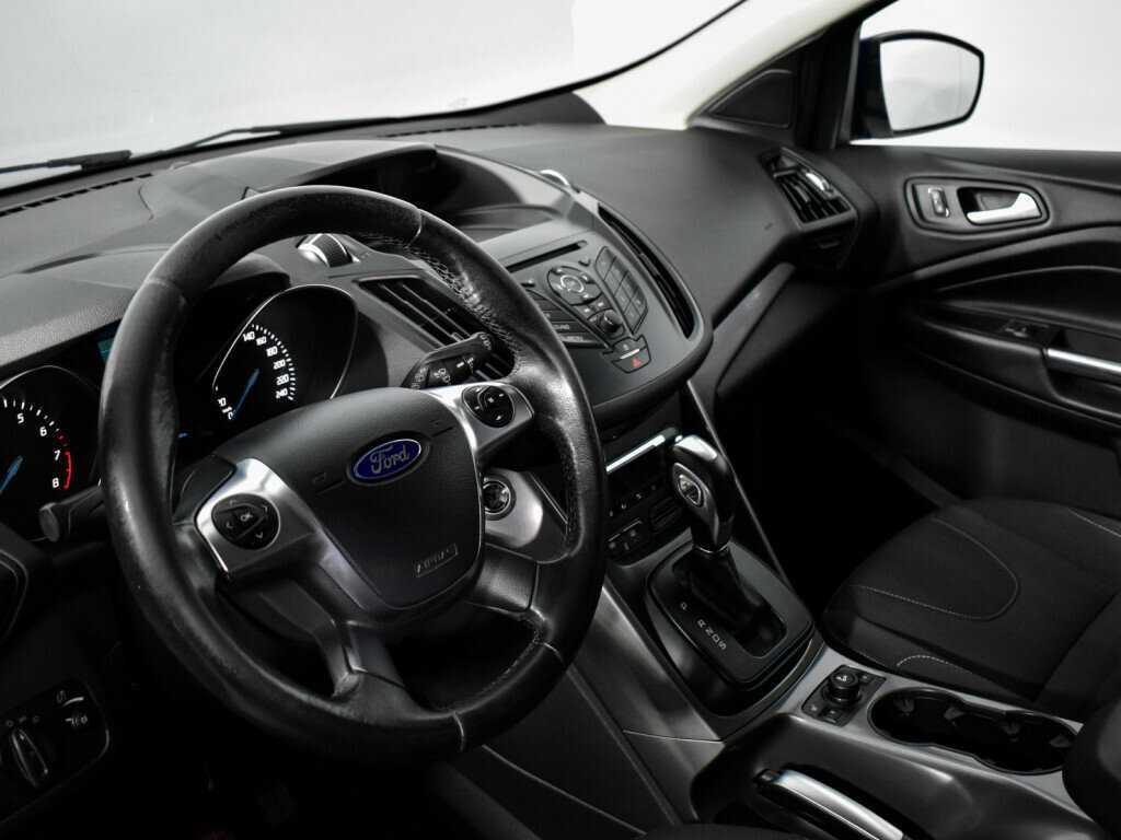 Ford Kuga, 2015 - Фото №8