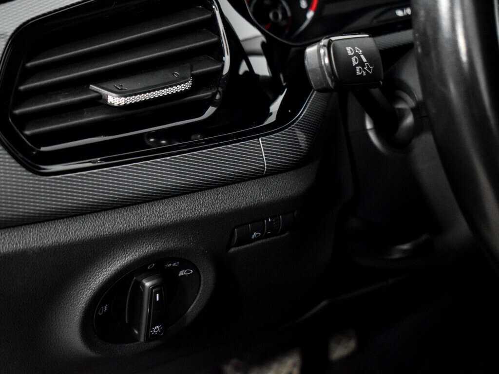 Volkswagen Polo, 2020 - Фото №10