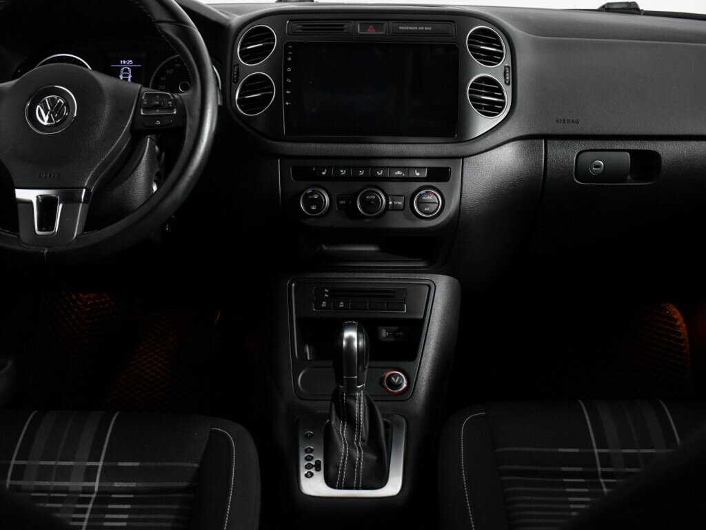 Volkswagen Tiguan, 2016 - Фото №13