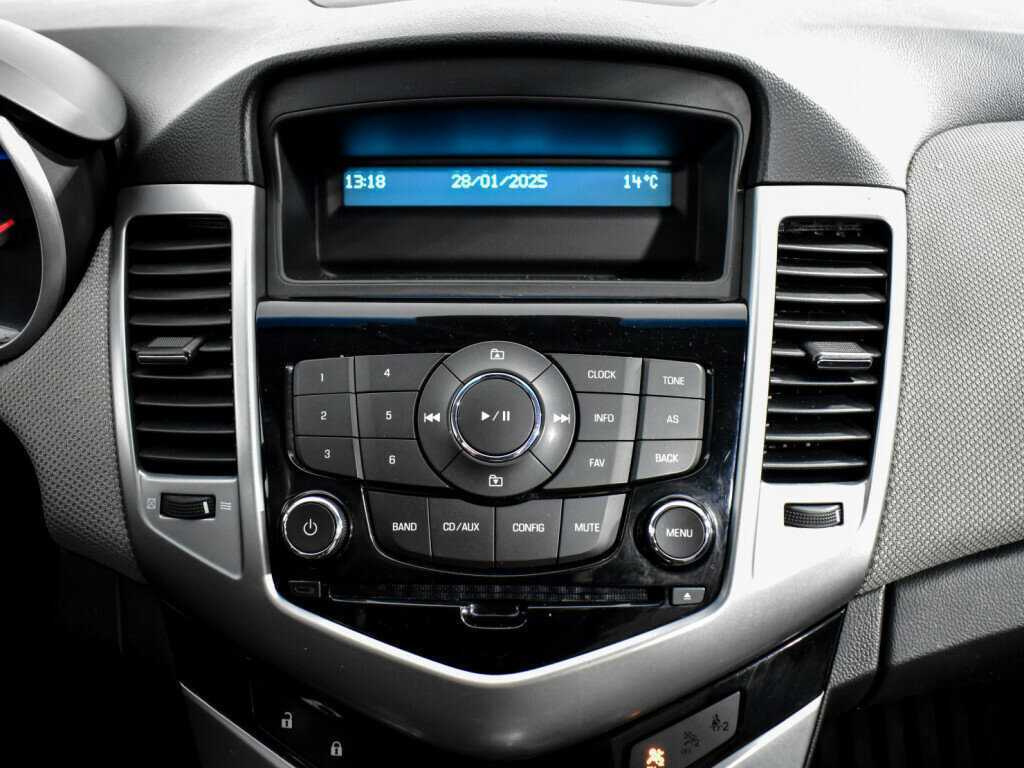 Chevrolet Cruze, 2012 - Фото №16