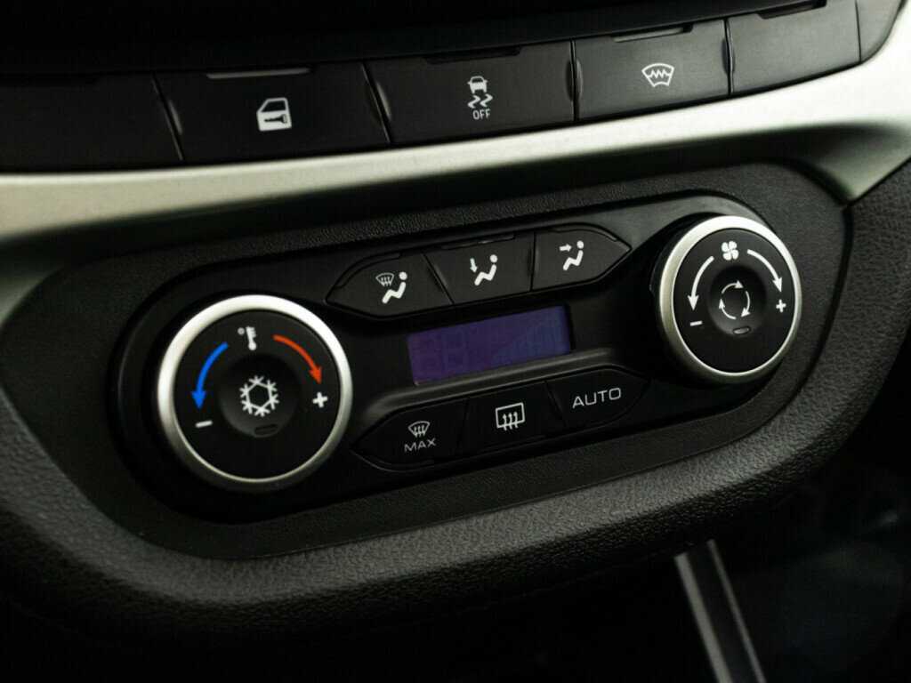 Lada (ВАЗ) Vesta SW Cross, 2018 - Фото №17