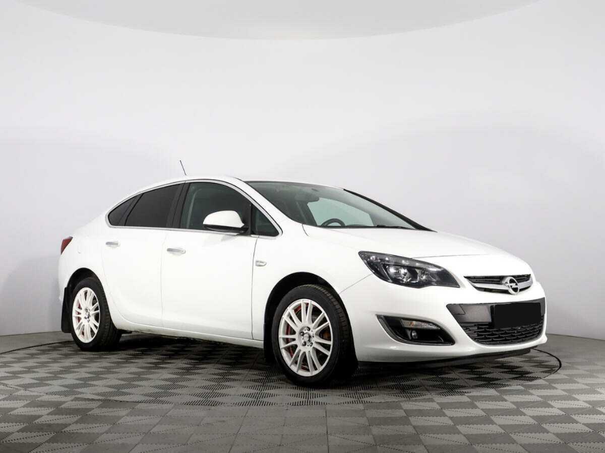 Opel Astra, 2013 - Фото №2