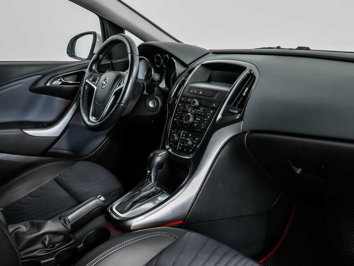 Opel Astra, 2013 - Фото №10