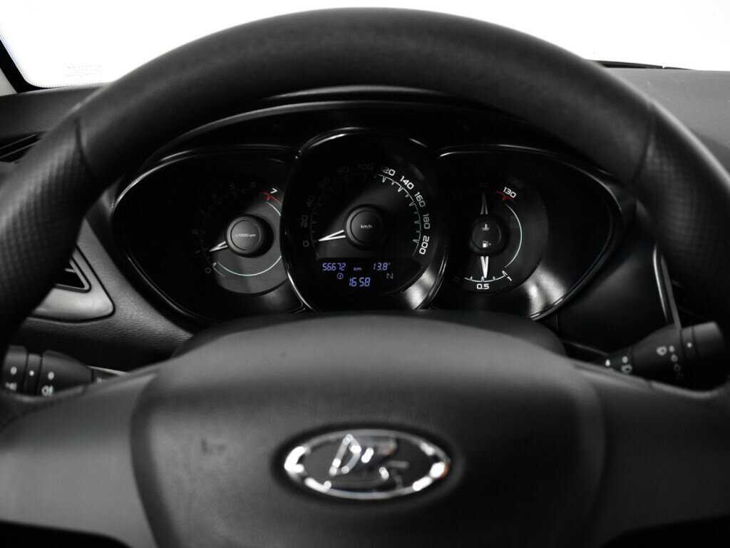 Lada (ВАЗ) Vesta, 2016 - Фото №10