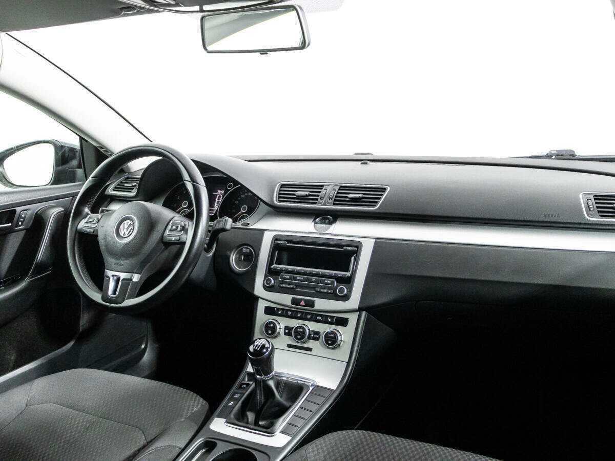 Volkswagen Passat, 2013 - Фото №8