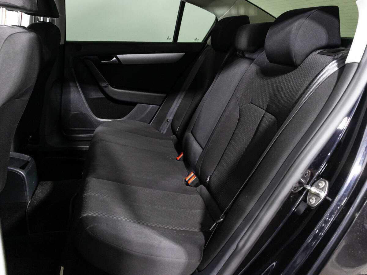 Volkswagen Passat, 2013 - Фото №9