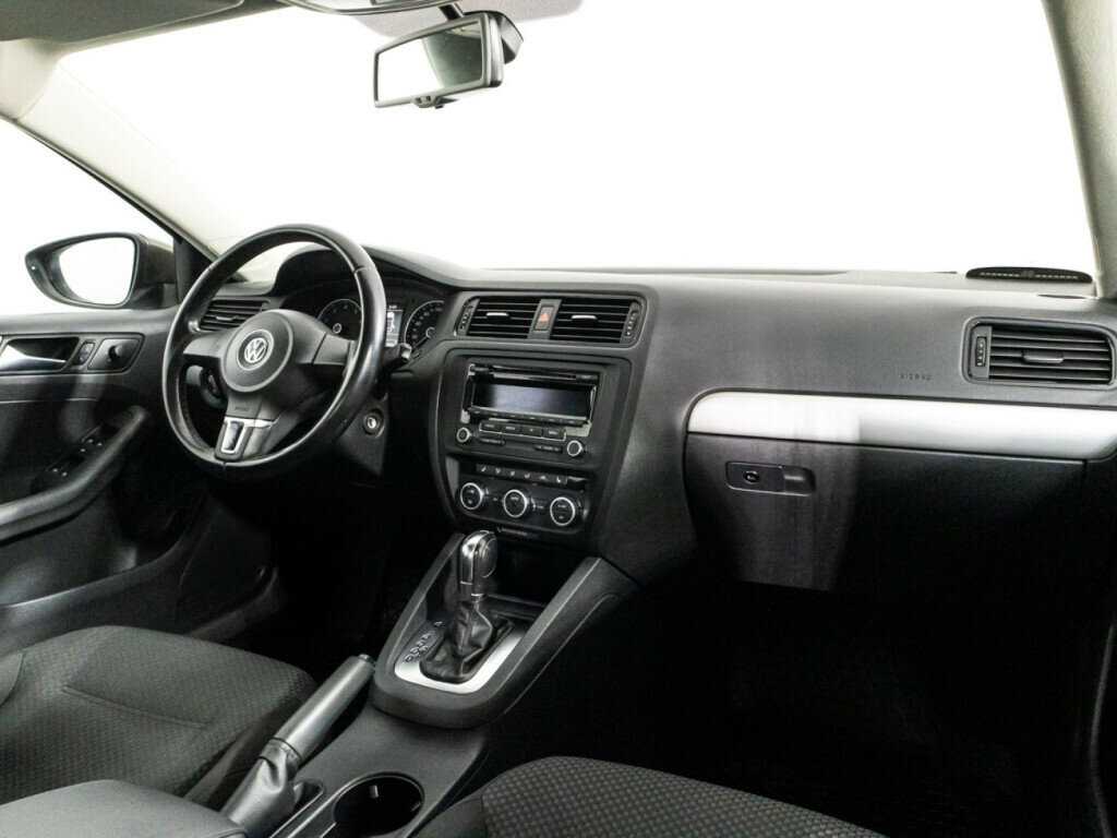 Volkswagen Jetta, 2012 - Фото №8