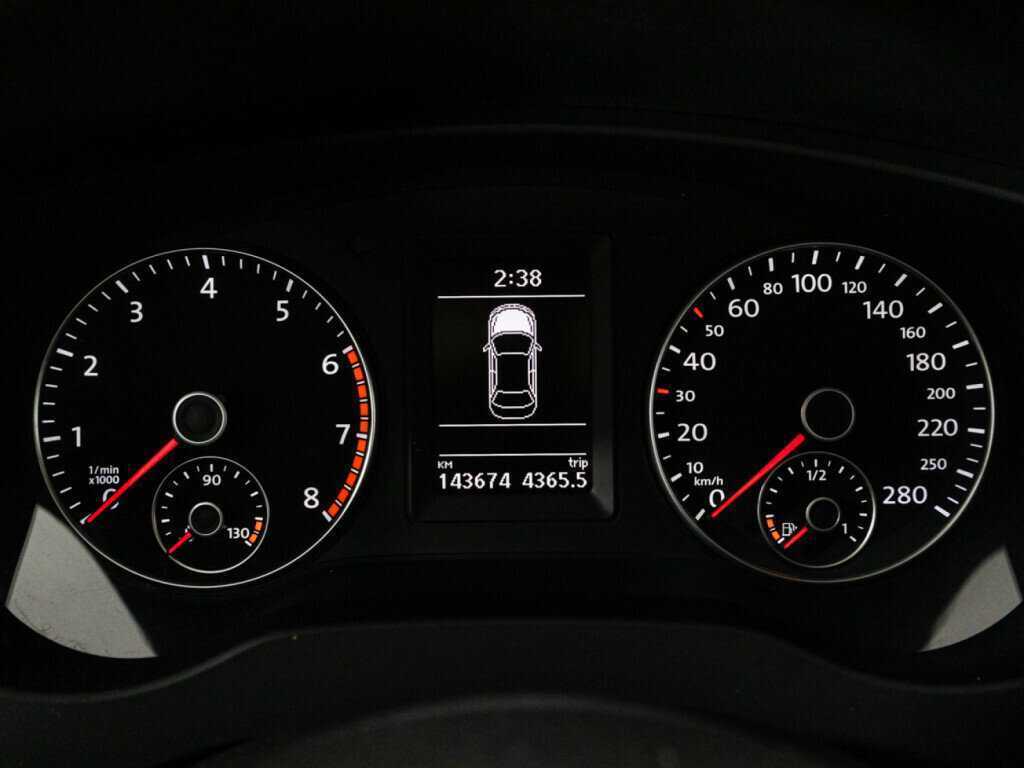 Volkswagen Jetta, 2012 - Фото №11