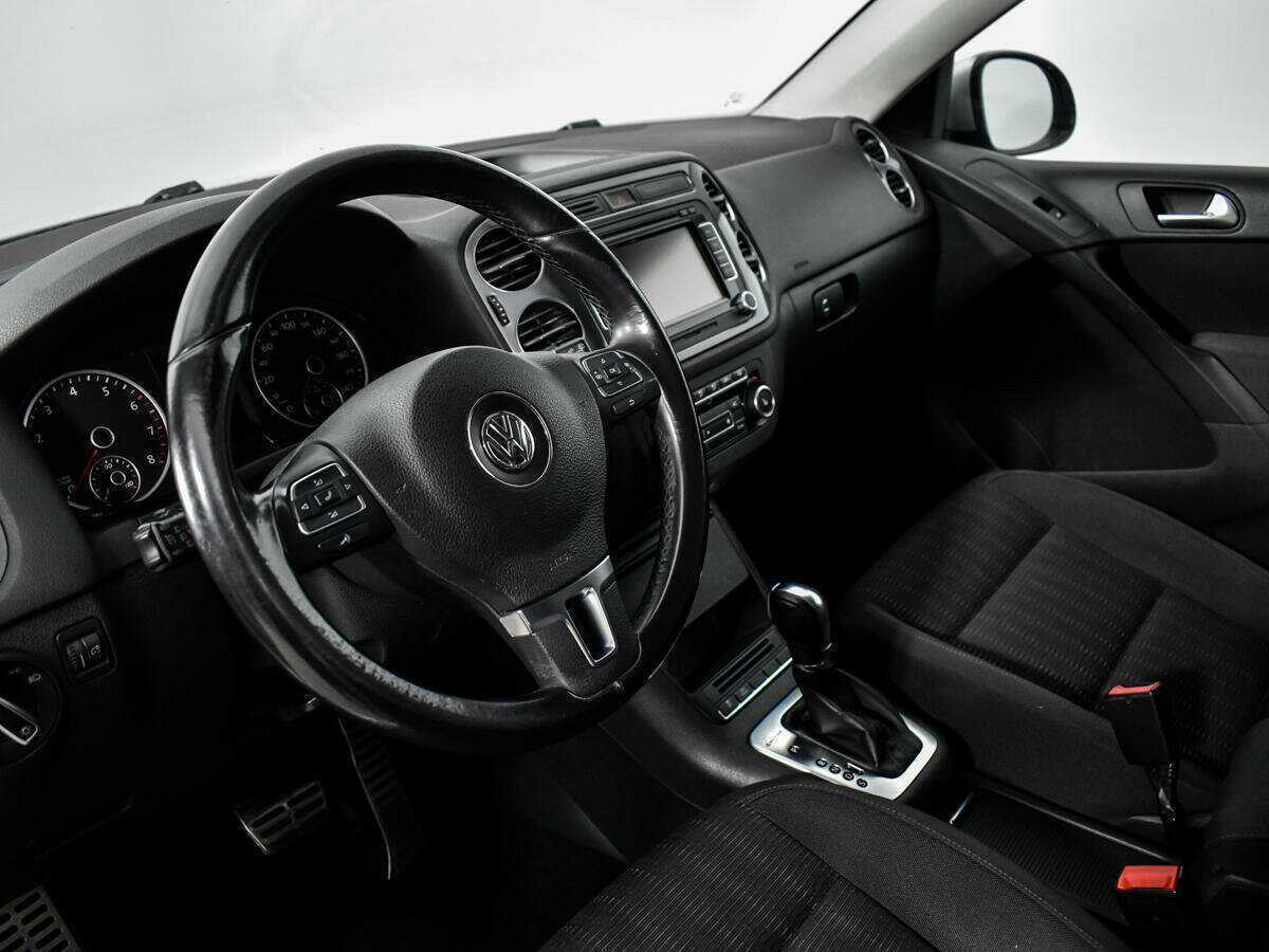 Volkswagen Tiguan, 2012 - Фото №8