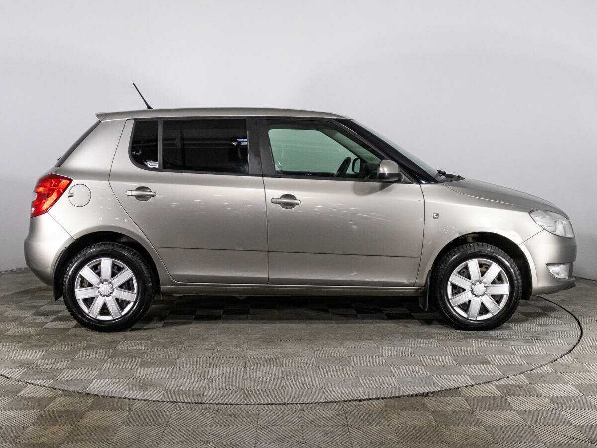 Skoda Fabia, 2012 - Фото №3