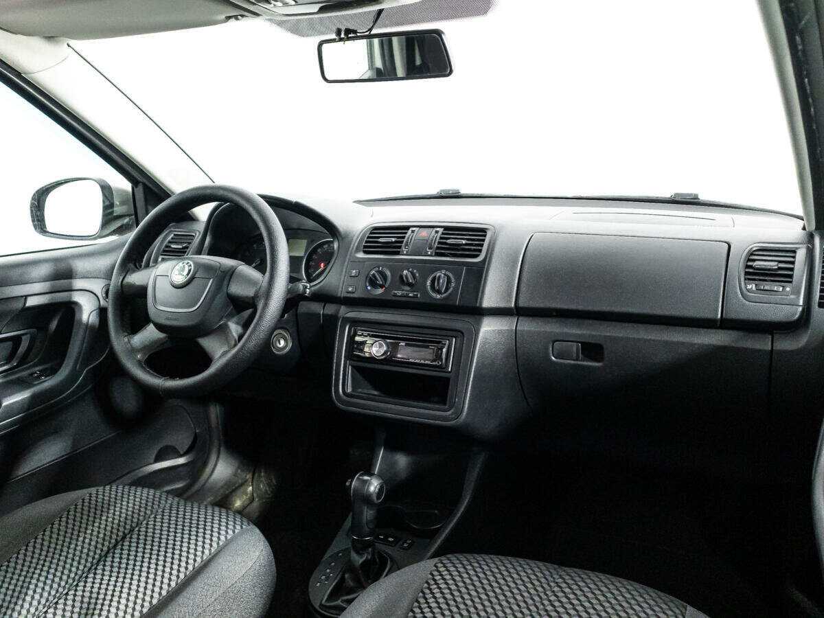 Skoda Fabia, 2012 - Фото №8