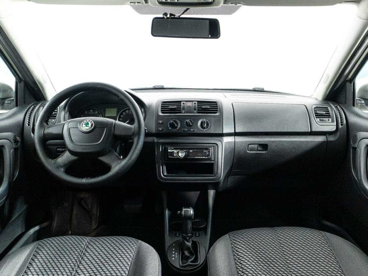 Skoda Fabia, 2012 - Фото №11
