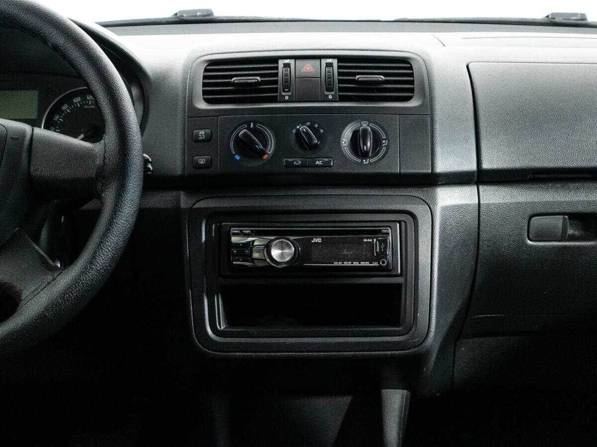 Skoda Fabia, 2012 - Фото №12