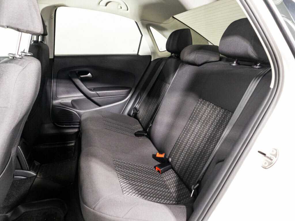 Volkswagen Polo, 2015 - Фото №9