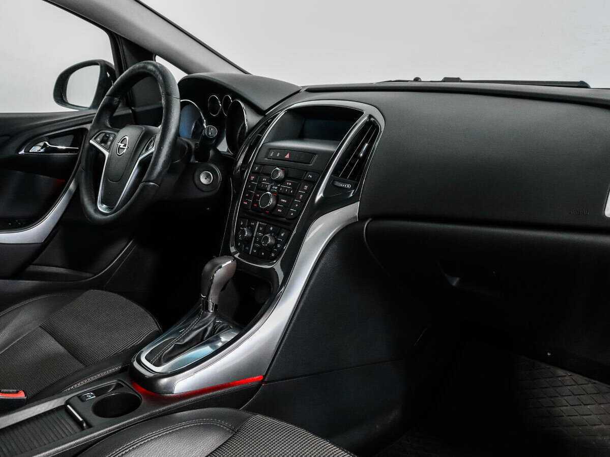 Opel Astra, 2013 - Фото №10