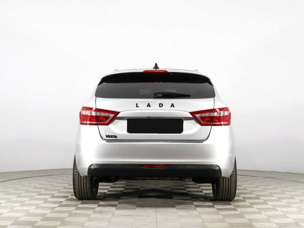 Lada (ВАЗ) Vesta SW, 2018 - Фото №3