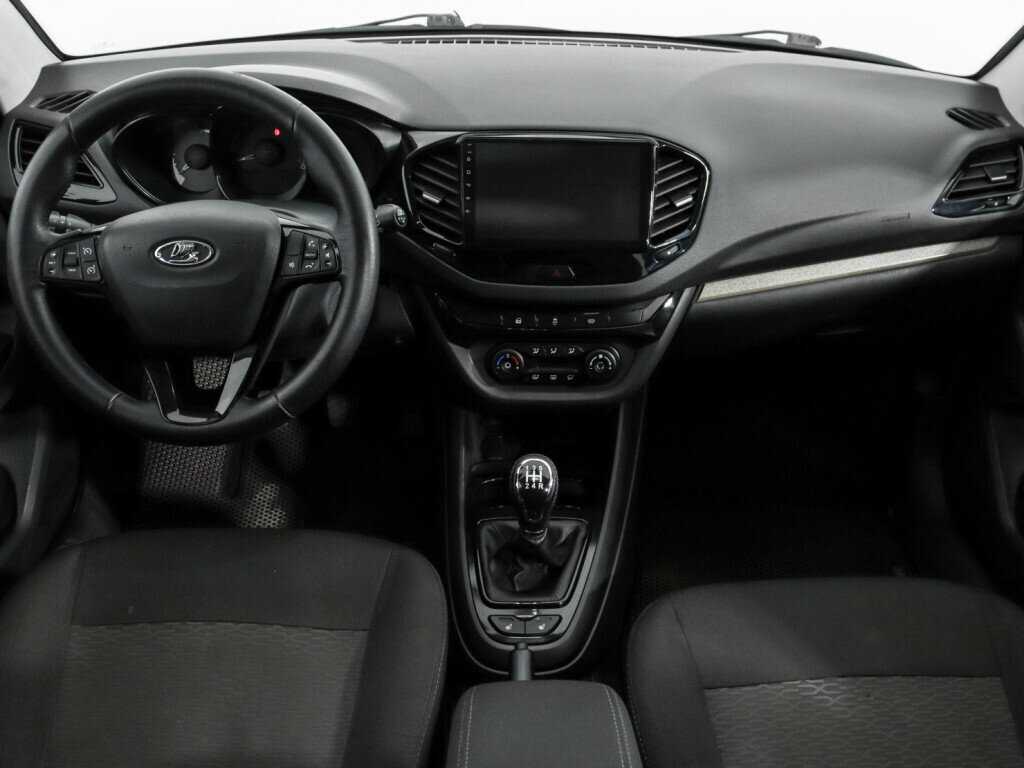 Lada (ВАЗ) Vesta SW, 2018 - Фото №9