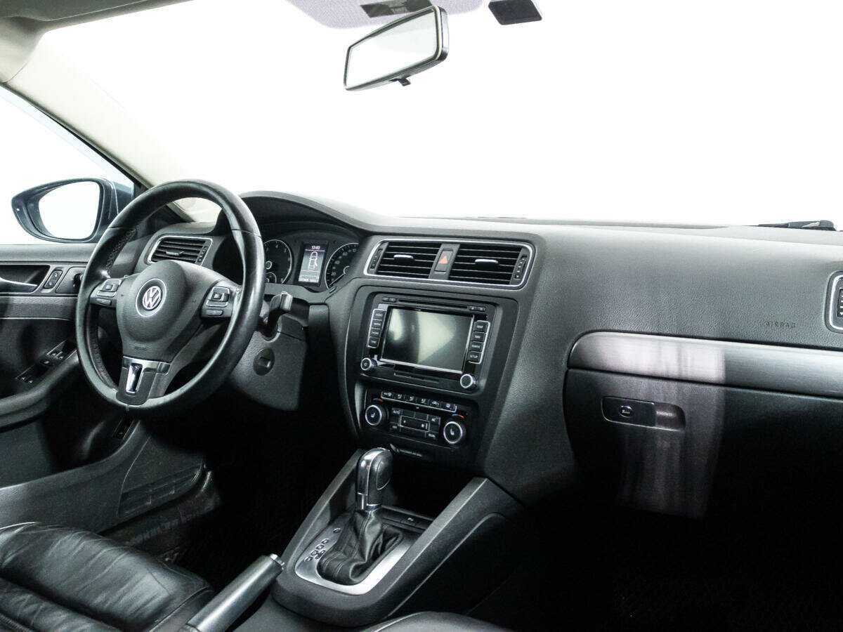 Volkswagen Jetta, 2012 - Фото №8