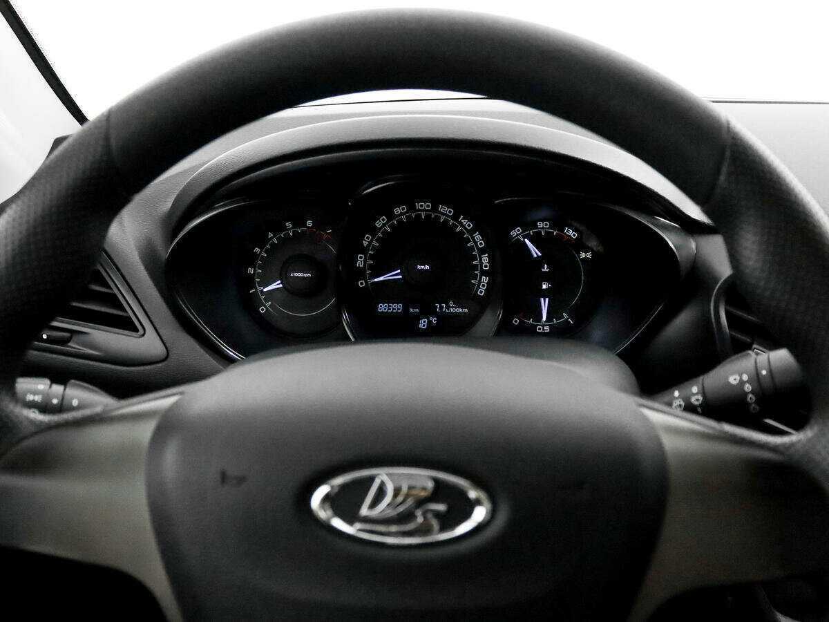 Lada (ВАЗ) Vesta, 2016 - Фото №14