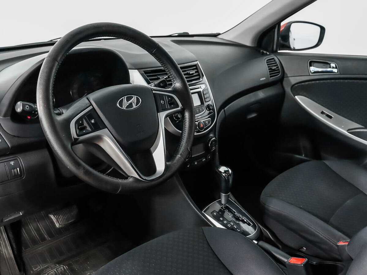 Hyundai Solaris, 2012 - Фото №8