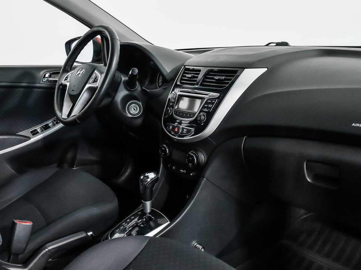 Hyundai Solaris, 2012 - Фото №10