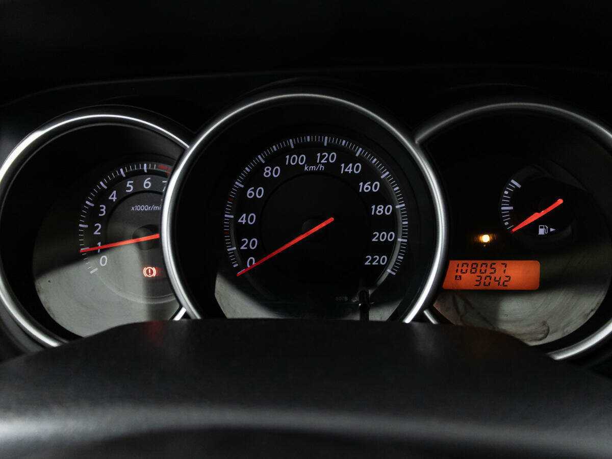 Nissan Tiida, 2013 - Фото №11