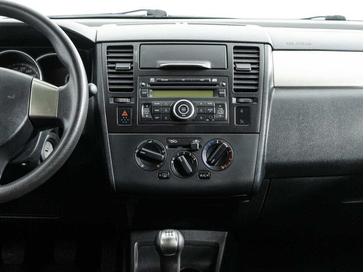 Nissan Tiida, 2013 - Фото №13