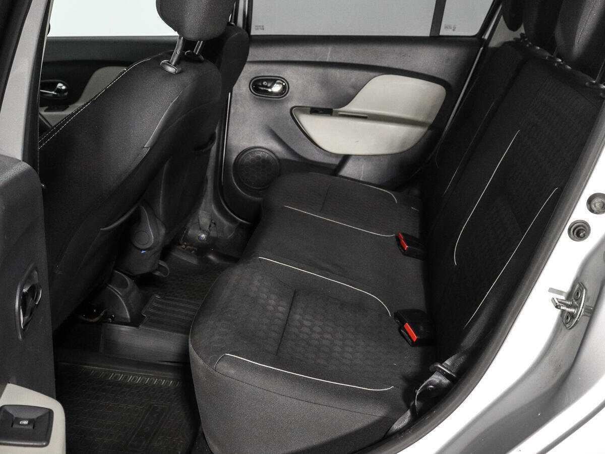 Renault Logan, 2014 - Фото №9