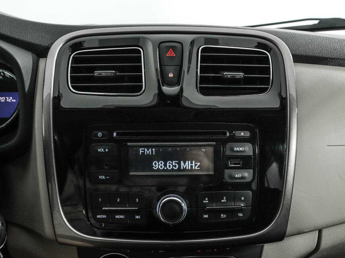 Renault Logan, 2014 - Фото №12