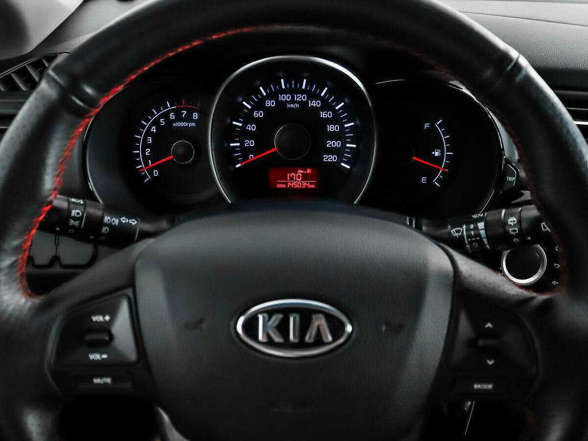 Kia Rio 5-speed, 2012 - Фото №15