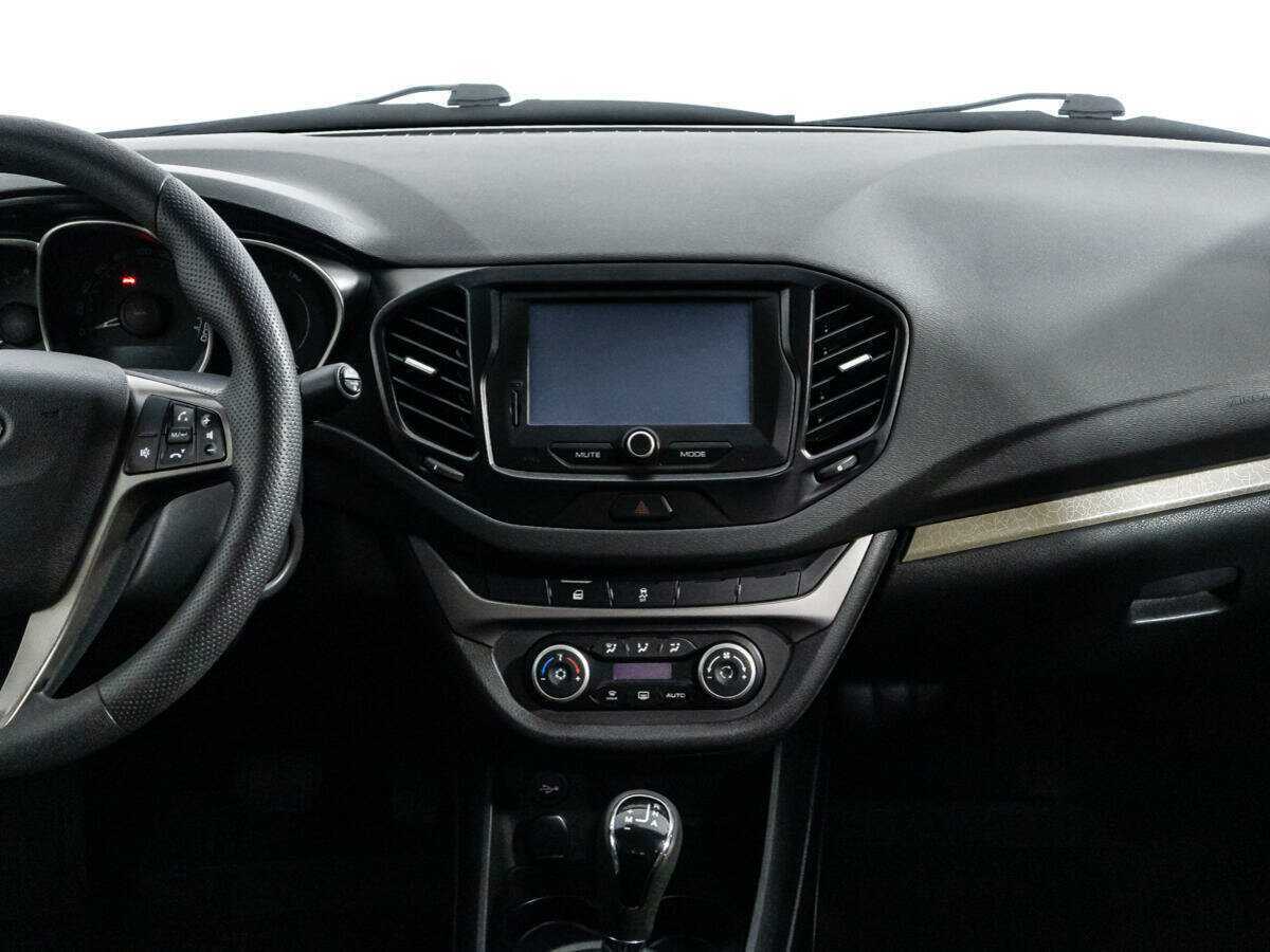 Lada (ВАЗ) Vesta, 2017 - Фото №13