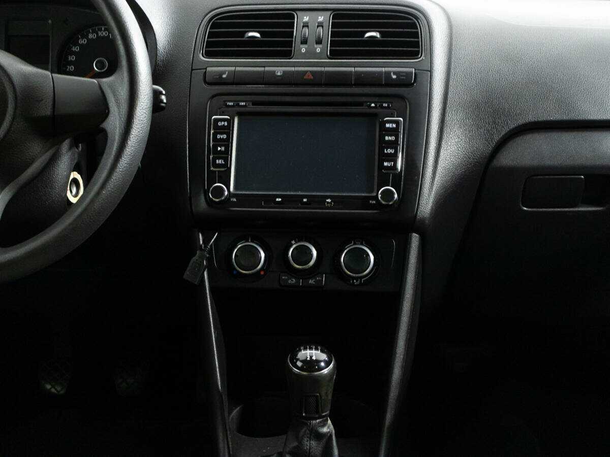 Volkswagen Polo, 2013 - Фото №13