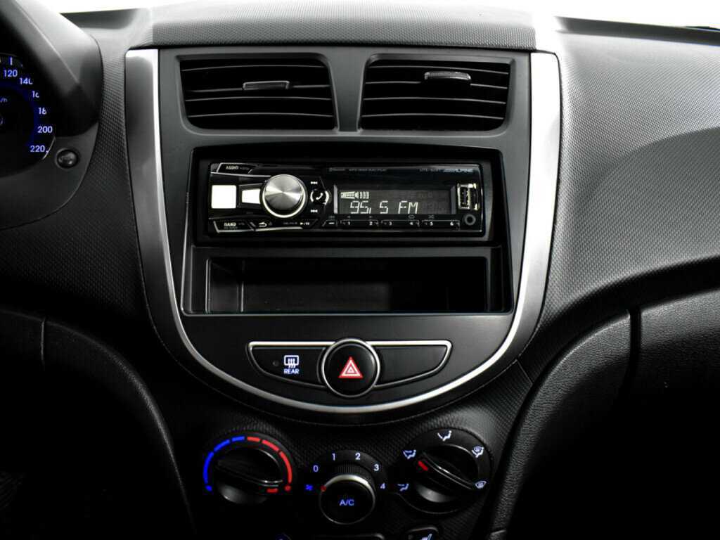 Hyundai Solaris, 2014 - Фото №12