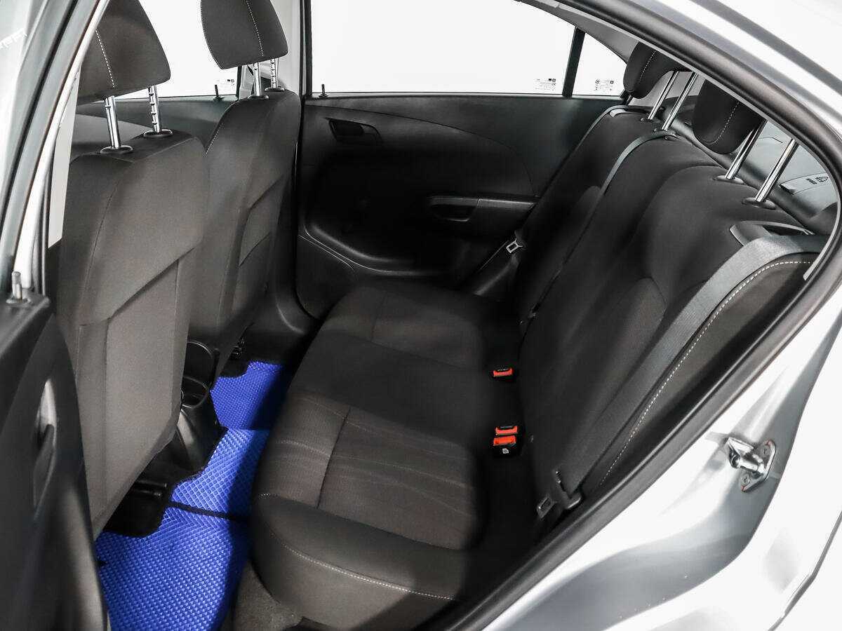 Chevrolet Aveo, 2014 - Фото №9