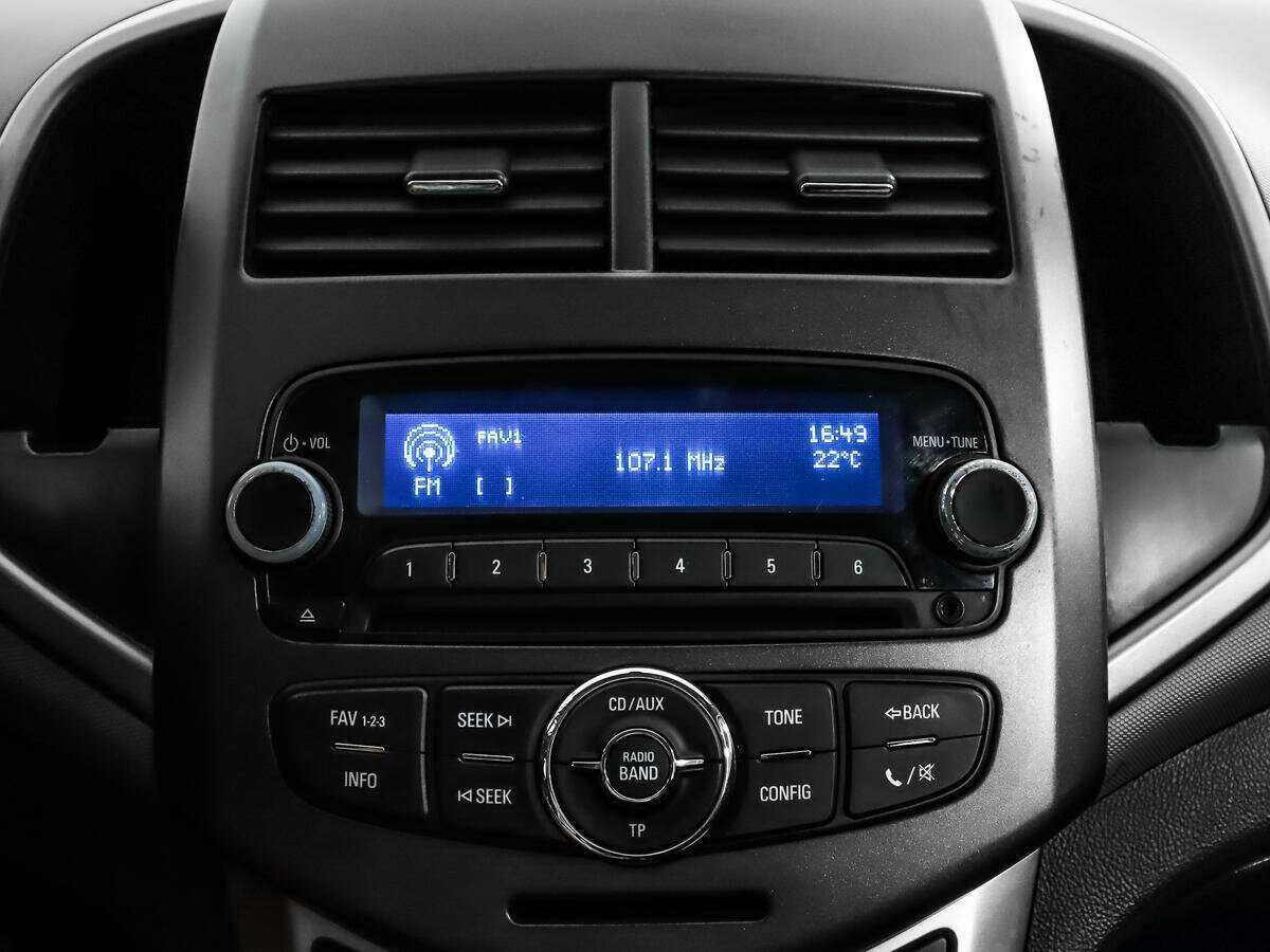 Chevrolet Aveo, 2014 - Фото №12