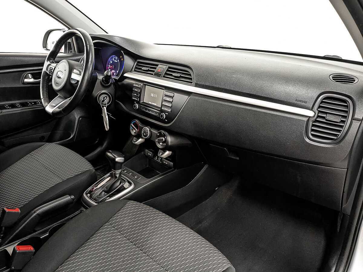 Kia Rio X-Line, 2020 - Фото №12