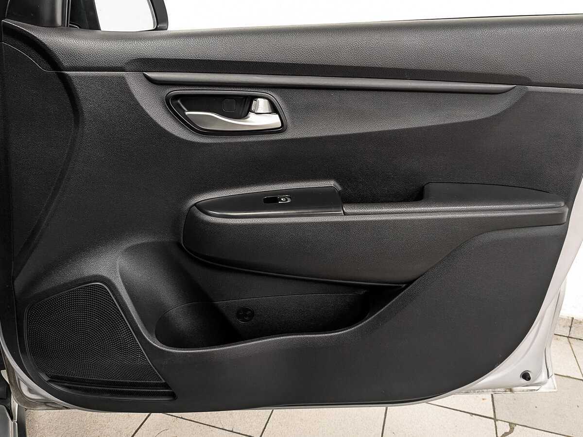 Kia Rio X-Line, 2020 - Фото №23