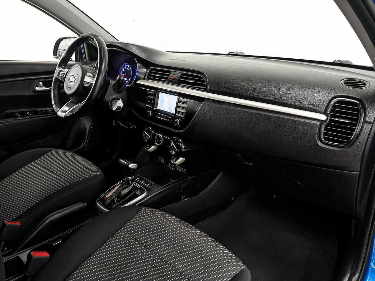 Kia Rio X-Line, 2020 - Фото №11