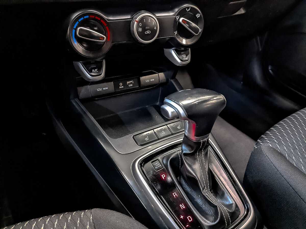 Kia Rio X-Line, 2020 - Фото №19