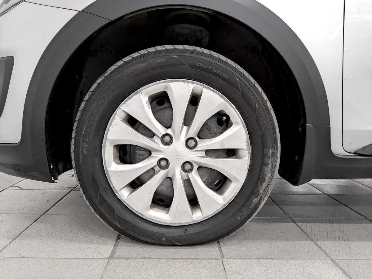 Kia Rio X-Line, 2020 - Фото №17