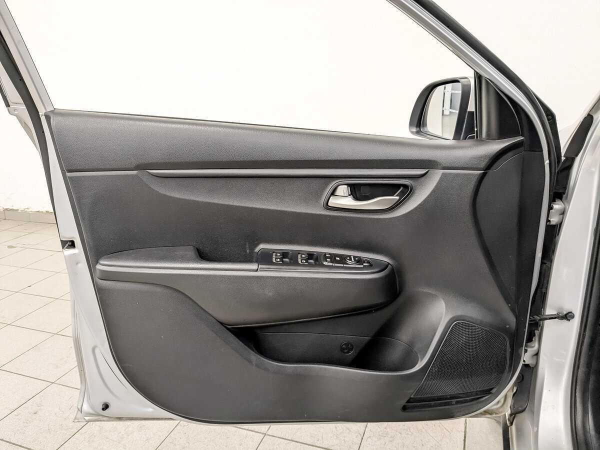 Kia Rio X-Line, 2020 - Фото №18