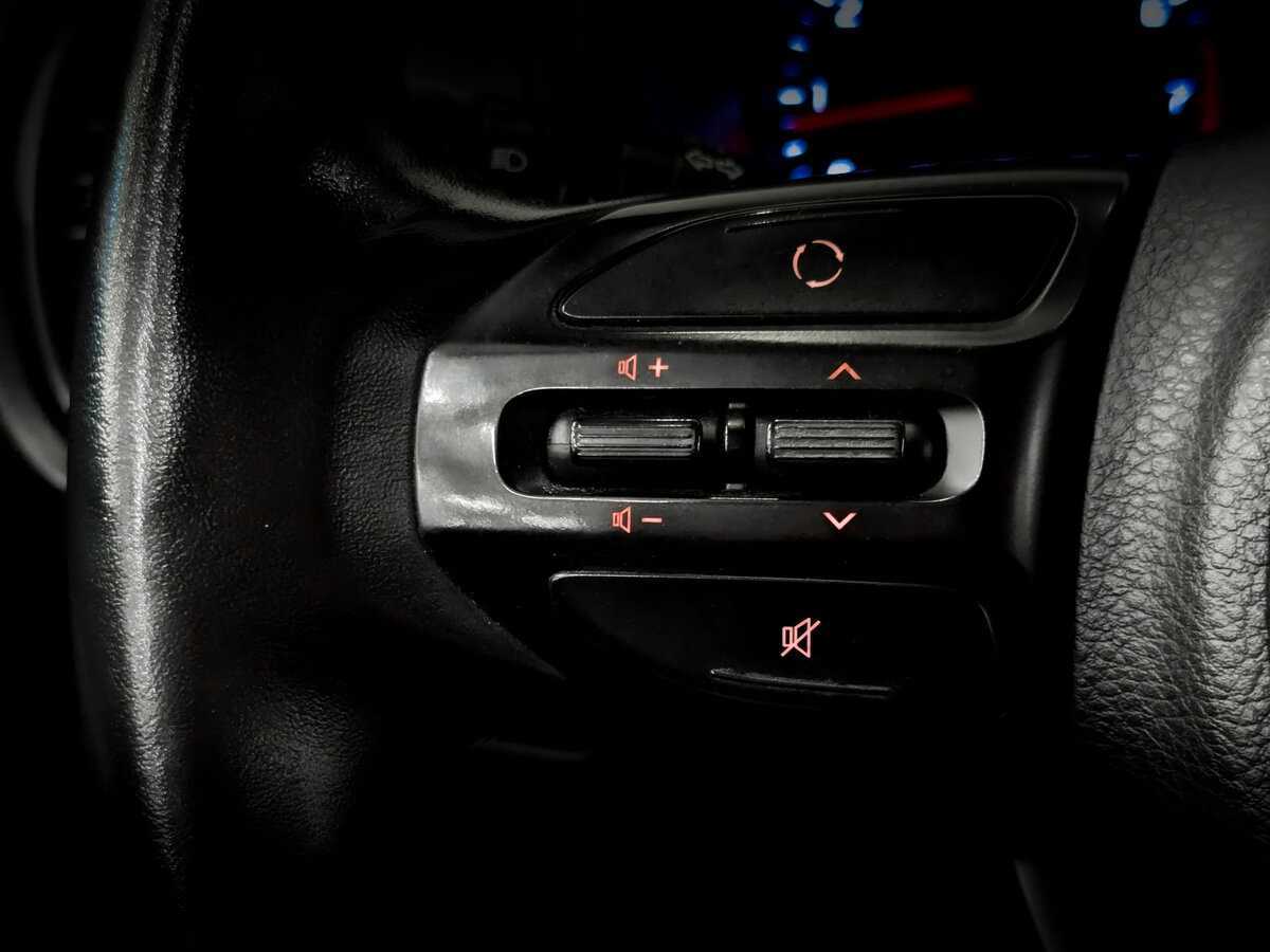 Kia Rio X-Line, 2020 - Фото №25