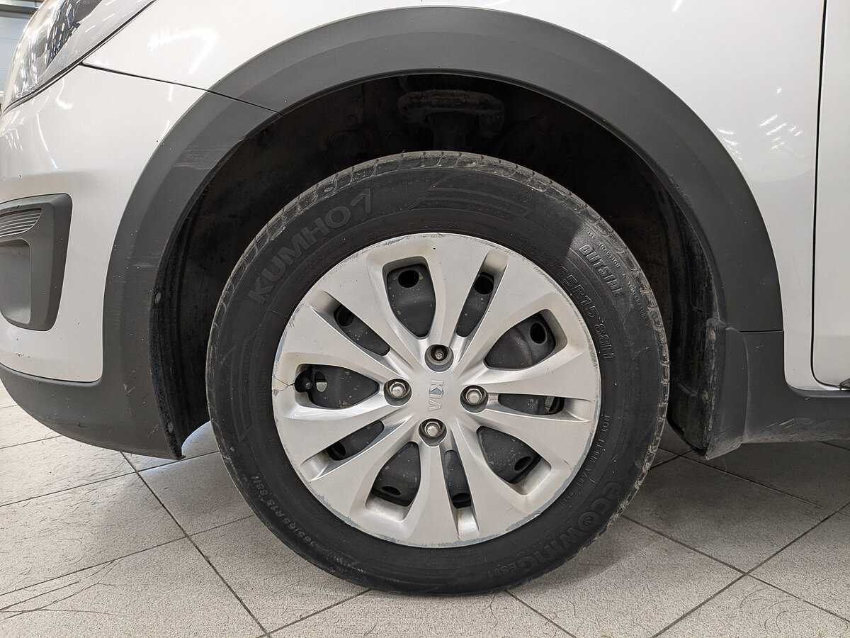 Kia Rio X-Line, 2020 - Фото №11