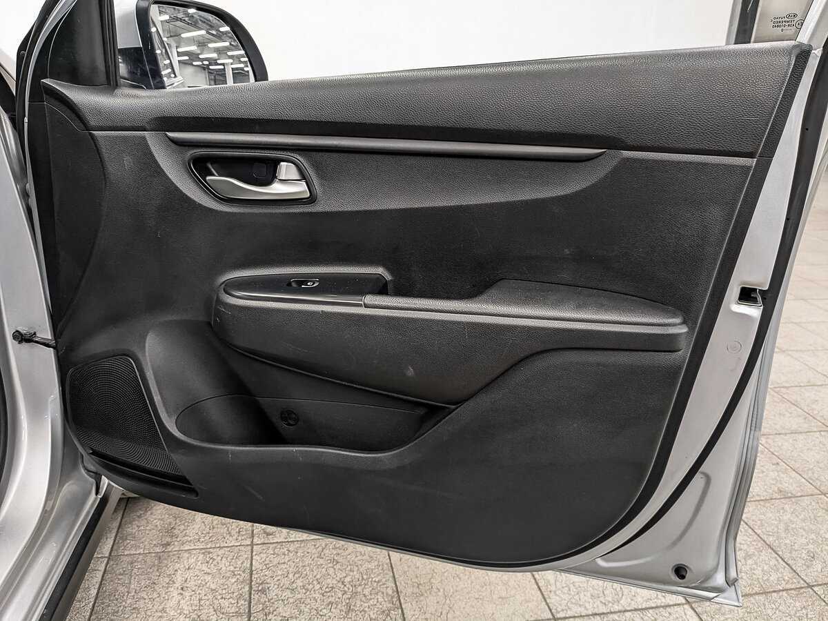 Kia Rio X-Line, 2020 - Фото №24