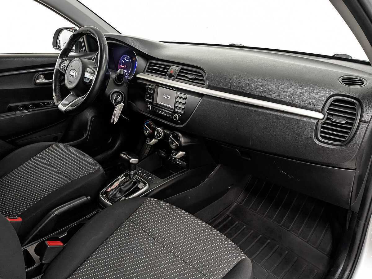 Kia Rio X-Line, 2020 - Фото №12