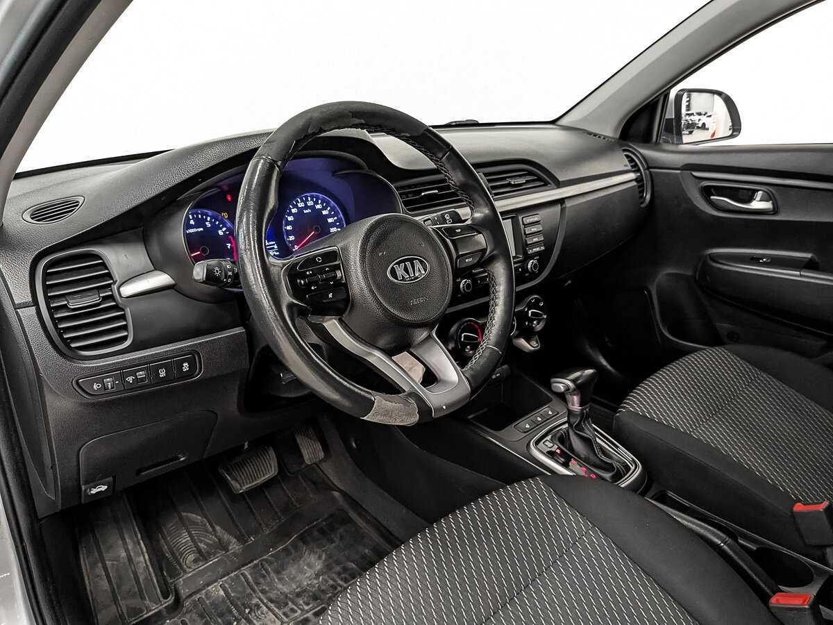 Kia Rio X-Line, 2020 - Фото №14